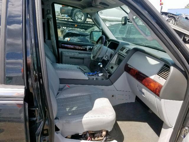 5LMFU27535LJ23690 - 2005 LINCOLN NAVIGATOR BLACK photo 5