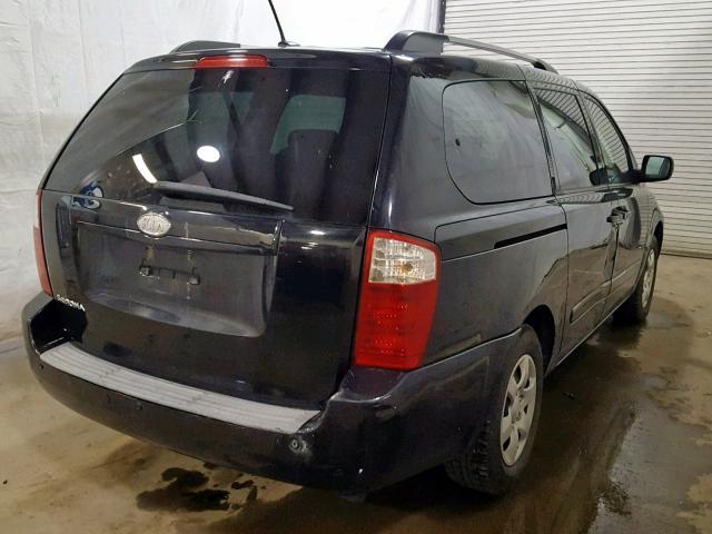 KNDMG4C3XA6337669 - 2010 KIA SEDONA LX BLACK photo 4