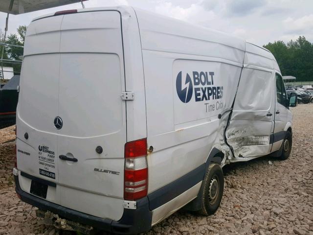 WD3PE8DD9GP302104 - 2016 MERCEDES-BENZ SPRINTER 2 WHITE photo 4