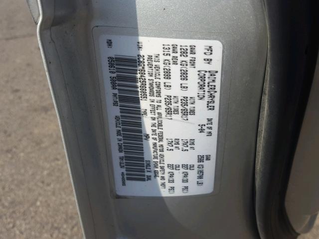 2C8GM68425R660551 - 2005 CHRYSLER PACIFICA T SILVER photo 10