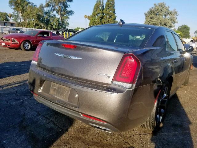 2C3CCABG1JH211388 - 2018 CHRYSLER 300 S GRAY photo 4