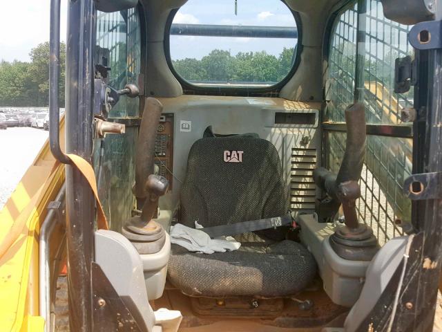 CAT0289CCRTD00936 - 2011 CATERPILLAR SKIDSTEER YELLOW photo 5