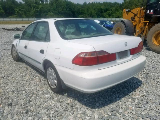 1HGCG5641WA172977 - 1998 HONDA ACCORD LX WHITE photo 3