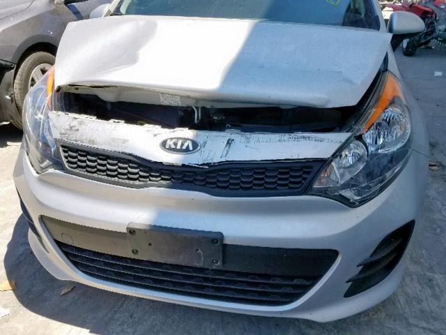 KNADM5A32G6698983 - 2016 KIA RIO LX SILVER photo 9