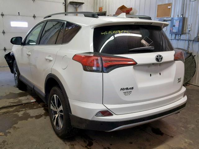 2T3RFREV3JW845758 - 2018 TOYOTA RAV4 ADVEN WHITE photo 3