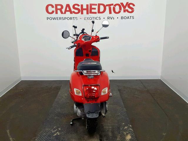 ZAPMA39L5J5200744 - 2018 VESPA GTS300 RED photo 4