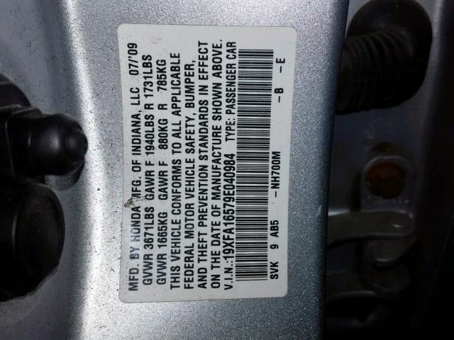 19XFA16579E040984 - 2009 HONDA CIVIC LX SILVER photo 10