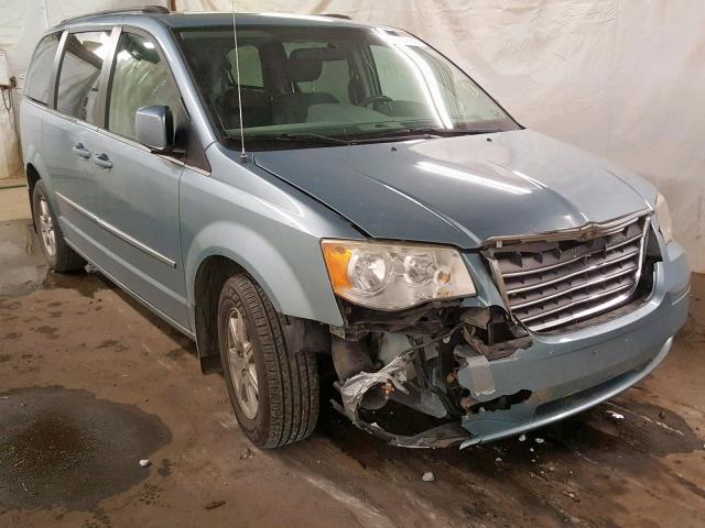 2A4RR5D18AR176907 - 2010 CHRYSLER TOWN & COU BLUE photo 1