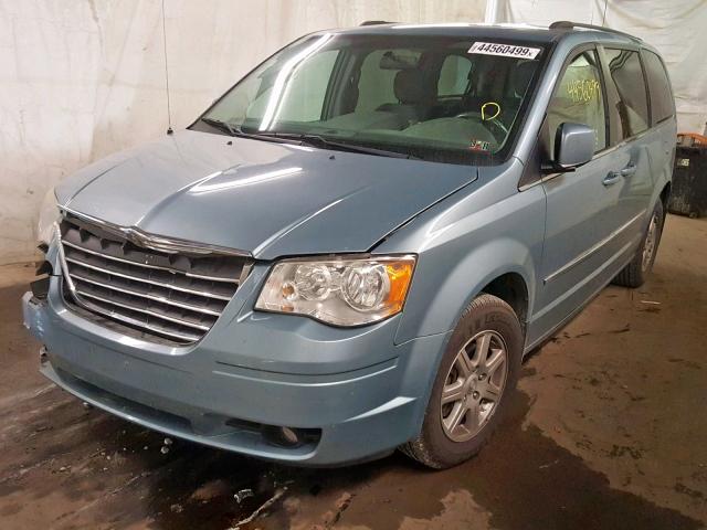 2A4RR5D18AR176907 - 2010 CHRYSLER TOWN & COU BLUE photo 2