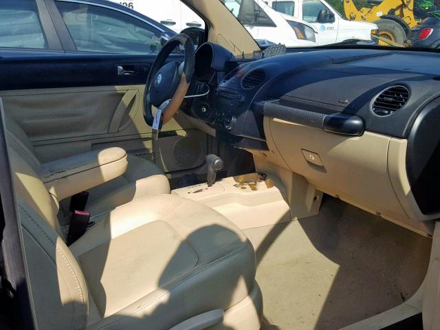 3VWRW31C99M514243 - 2009 VOLKSWAGEN NEW BEETLE 黑色 照片 5