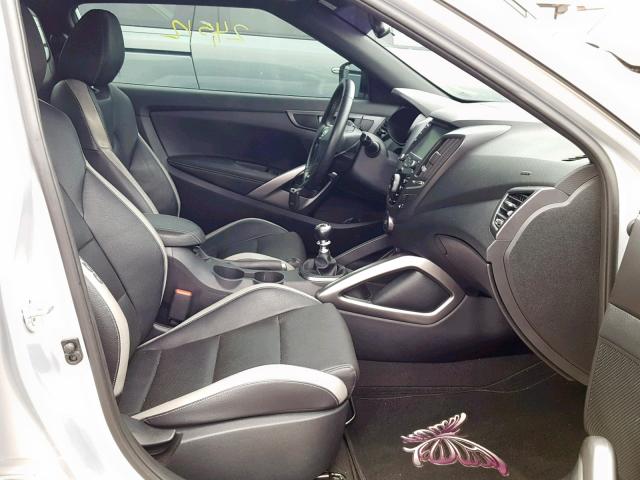 KMHTC6AE3GU286202 - 2016 HYUNDAI VELOSTER T SILVER photo 5