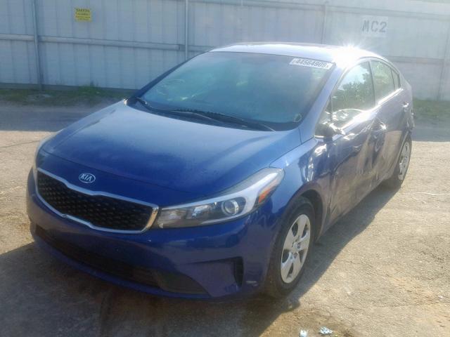 3KPFK4A73HE142417 - 2017 KIA FORTE LX BLUE photo 2