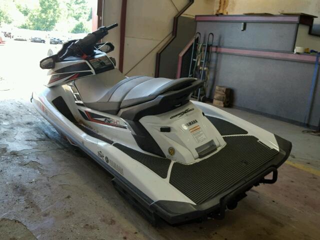 YAMA3590B414 - 2014 YAMAHA WAVERUNNER WHITE photo 3