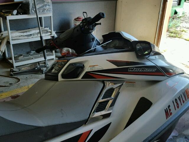 YAMA3590B414 - 2014 YAMAHA WAVERUNNER WHITE photo 5