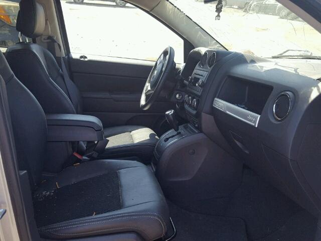 1C4NJDBB7HD154931 - 2017 JEEP COMPASS SP ნაცრისფერი ფოტო 5