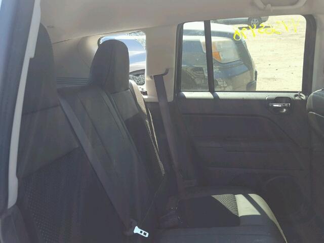 1C4NJDBB7HD154931 - 2017 JEEP COMPASS SP ნაცრისფერი ფოტო 6