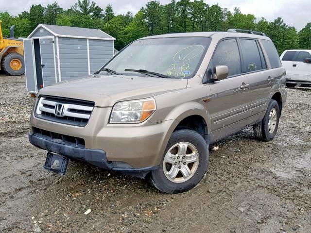 5FNYF18218B046866 - 2008 HONDA PILOT VP GOLD photo 2