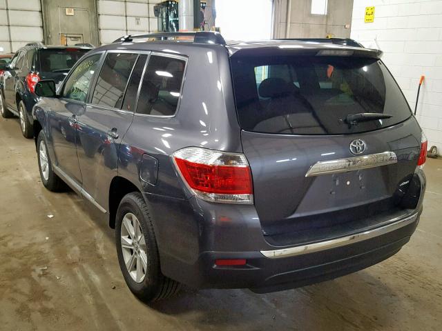 5TDBK3EH4DS259211 - 2013 TOYOTA HIGHLANDER GRAY photo 3