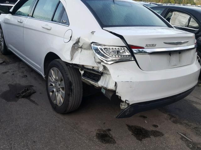 1C3CCBABXCN223917 - 2012 CHRYSLER 200 LX WHITE photo 9