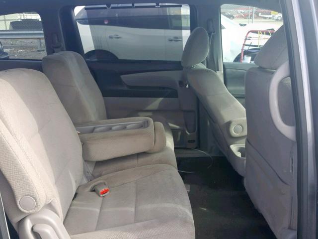 5FNRL5H3XGB061281 - 2016 HONDA ODYSSEY SE SILVER photo 6