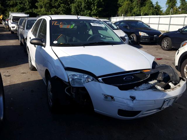 1FAHP34N47W222706 - 2007 FORD FOCUS ZX4 WHITE photo 1