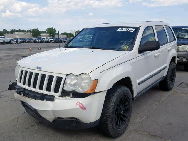 1J8GR48K28C102887 - 2008 JEEP GRAND CHER WHITE photo 2