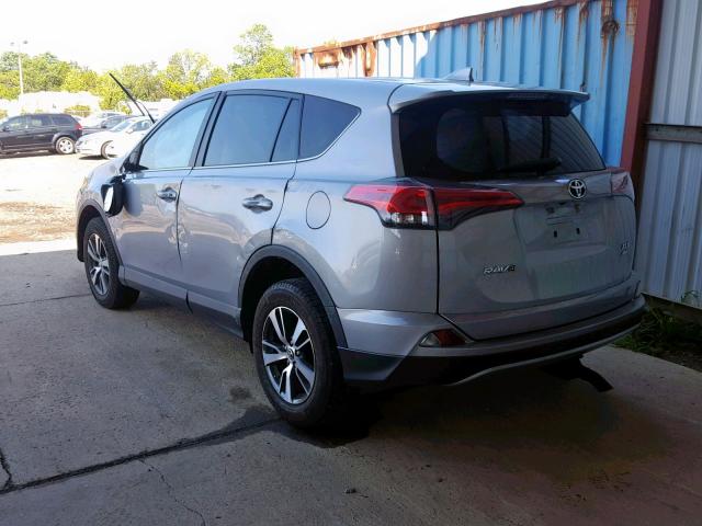 2T3RFREV8JW788070 - 2018 TOYOTA RAV4 ADVEN SILVER photo 3