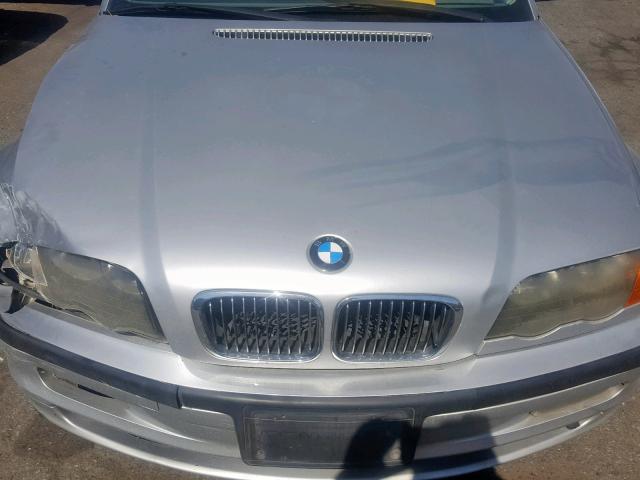 WBAAW33471ET41349 - 2001 BMW 325 IT SILVER photo 7