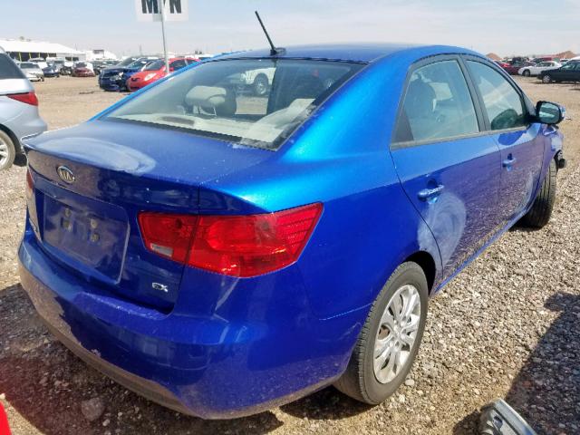 KNAFU4A28A5881084 - 2010 KIA FORTE EX BLUE photo 4