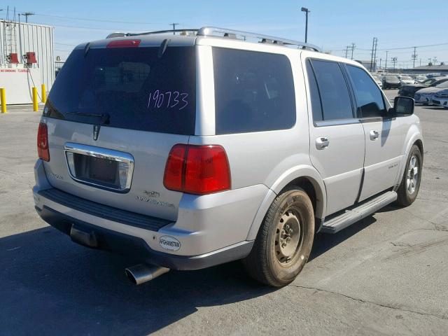 5LMFU28516LJ27334 - 2006 LINCOLN NAVIGATOR SILVER photo 4