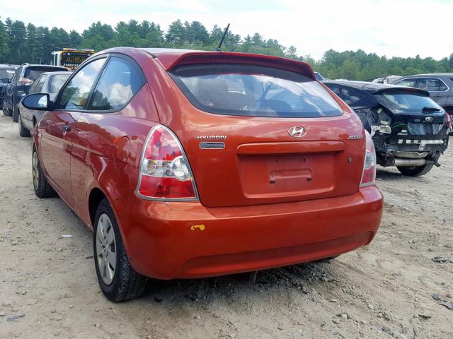 KMHCM36C18U057943 - 2008 HYUNDAI ACCENT GS ORANGE photo 3