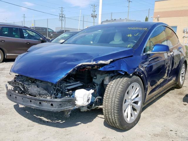 5YJXCDE22HF043811 - 2017 TESLA MODEL X BLUE photo 2