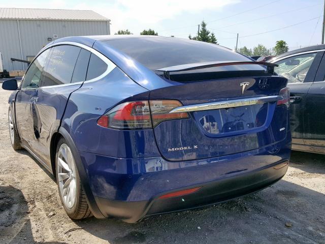 5YJXCDE22HF043811 - 2017 TESLA MODEL X BLUE photo 3