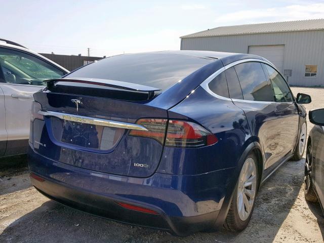 5YJXCDE22HF043811 - 2017 TESLA MODEL X BLUE photo 4