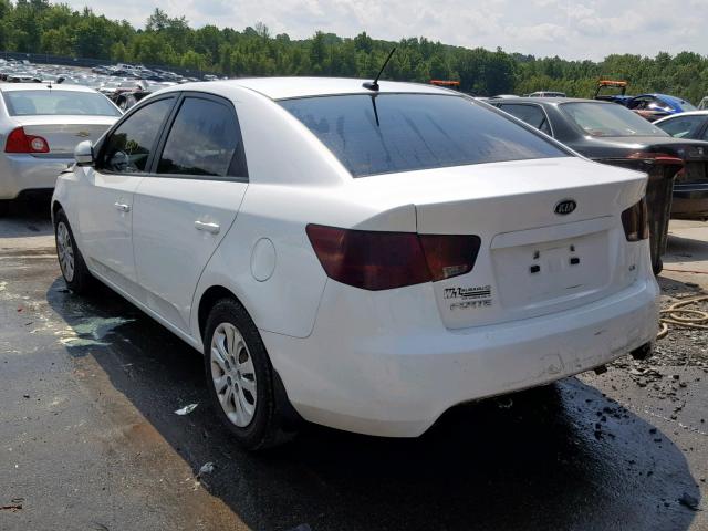 KNAFU4A28D5712302 - 2013 KIA FORTE EX WHITE photo 3