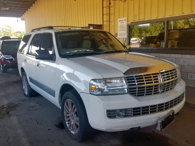 5LMFU28548LJ00230 - 2008 LINCOLN NAVIGATOR WHITE photo 1