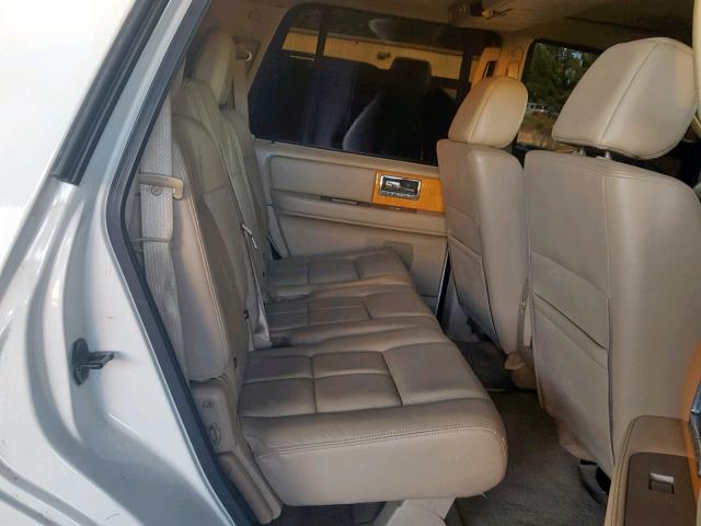 5LMFU28548LJ00230 - 2008 LINCOLN NAVIGATOR WHITE photo 6