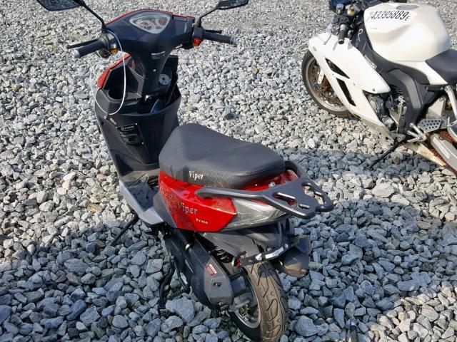 LLPVGBAH5J1F21464 - 2019 OTHR SCOOTER RED photo 3