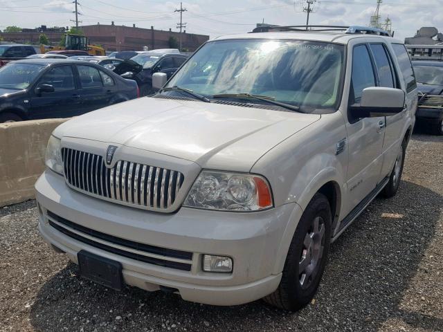 5LMFU28576LJ08531 - 2006 LINCOLN NAVIGATOR TAN photo 2
