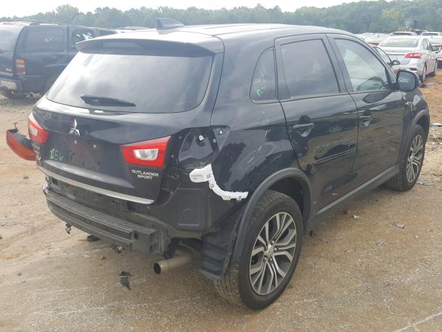 JA4AP3AU8HZ065666 - 2017 MITSUBISHI OUTLANDER BLACK photo 4