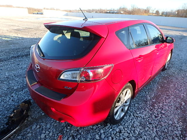 JM1BL1K63B1372257 - 2011 MAZDA 3 S RED photo 4