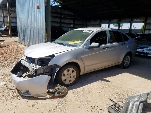 1FAHP34N68W281578 - 2008 FORD FOCUS S/SE SILVER photo 2