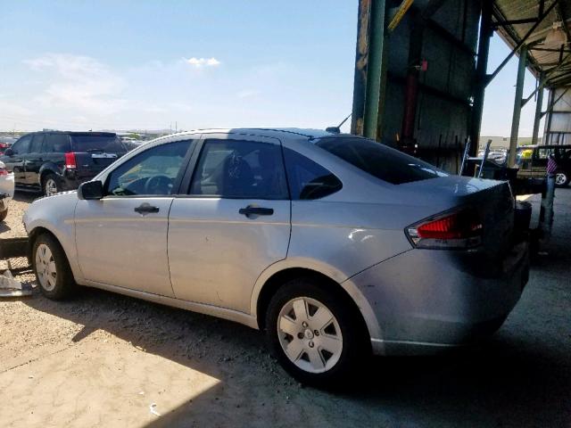 1FAHP34N68W281578 - 2008 FORD FOCUS S/SE SILVER photo 3