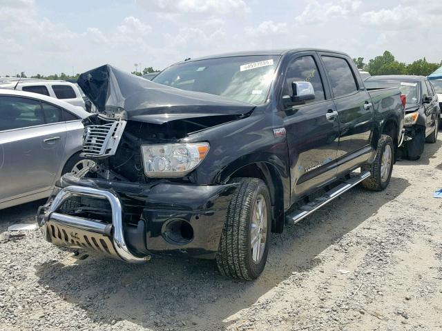 5TFFY5F12AX075307 - 2010 TOYOTA TUNDRA CRE BLACK photo 2