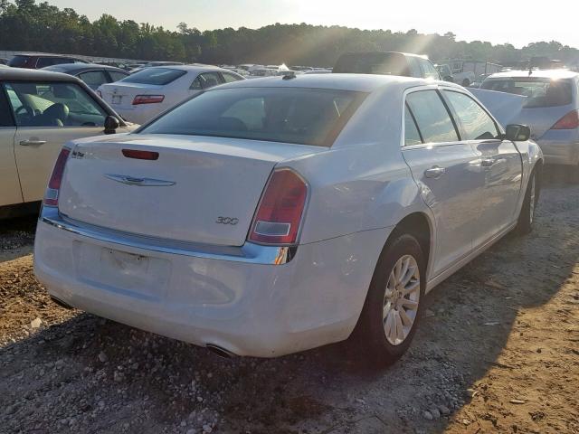 2C3CCAAG9DH709733 - 2013 CHRYSLER 300 WHITE photo 4