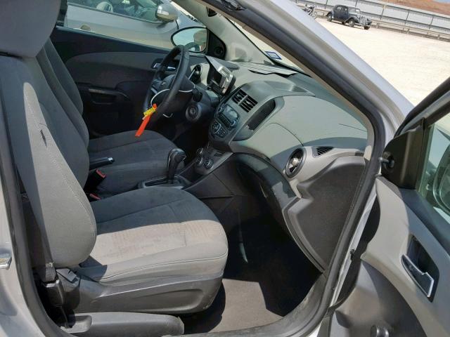 1G1JA5SH3C4133505 - 2012 CHEVROLET SONIC LS 银色 照片 5
