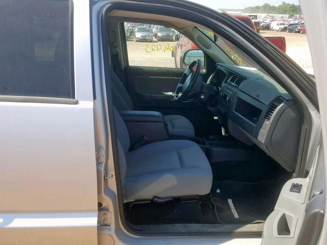 1D3HW38N08S544377 - 2008 DODGE DAKOTA SXT SILVER photo 5