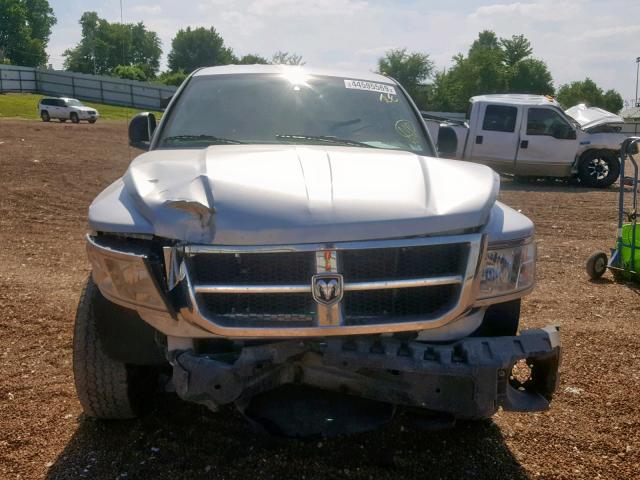 1D3HW38N08S544377 - 2008 DODGE DAKOTA SXT SILVER photo 9