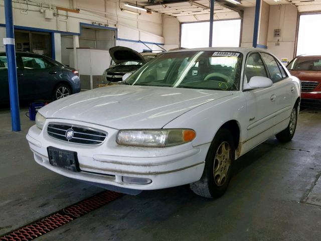 2G4WB52K5Y1102325 - 2000 BUICK REGAL LS WHITE photo 2