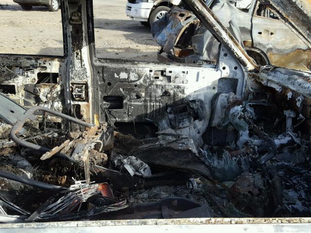 1GTDT13W72K107410 - 2002 GMC SONOMA BURN photo 5